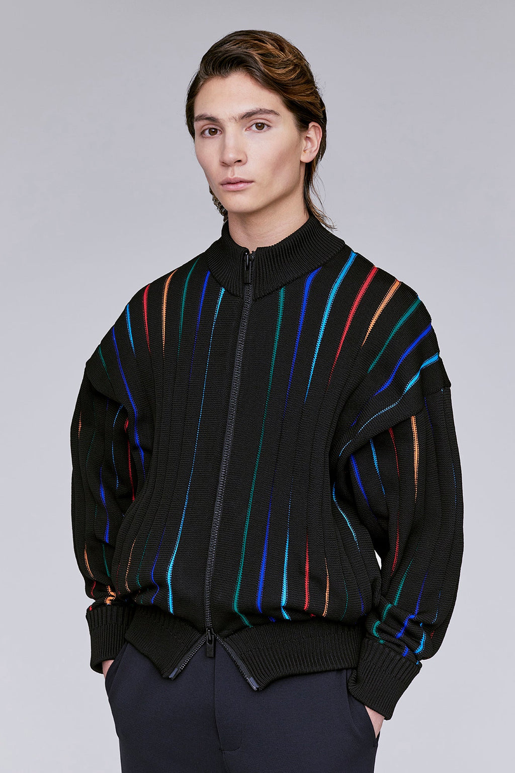 LOUVER STAND-UP COLLAR BLOUSON
