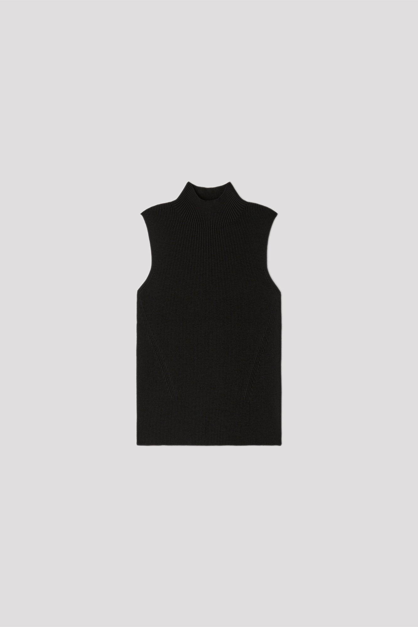 PORTRAIT SLEEVELESS TOP - BLACK
