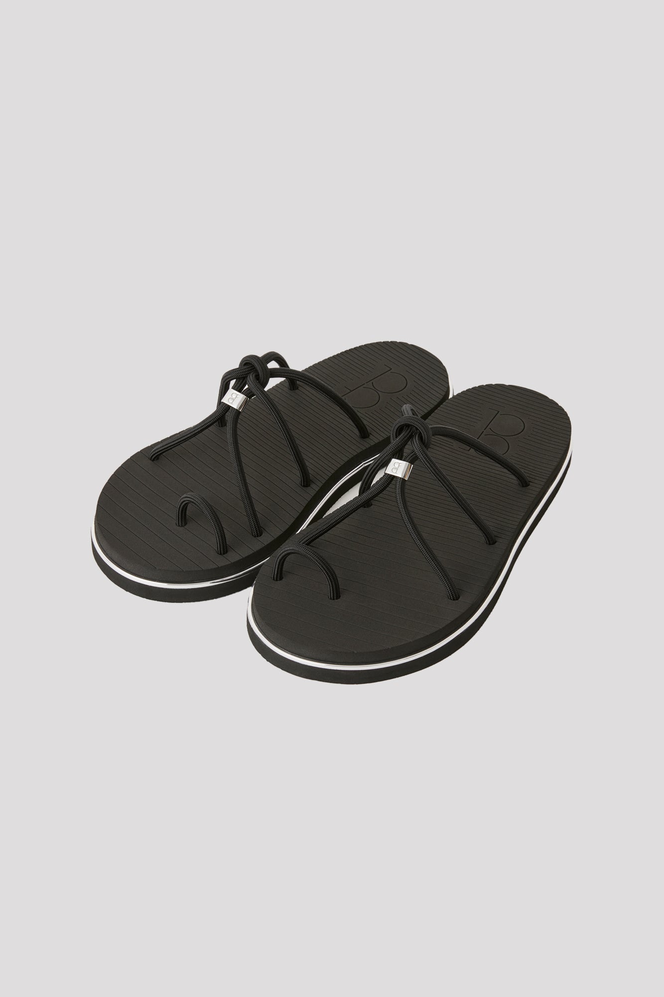 LINE CORD STRAP SANDALS - BLACK