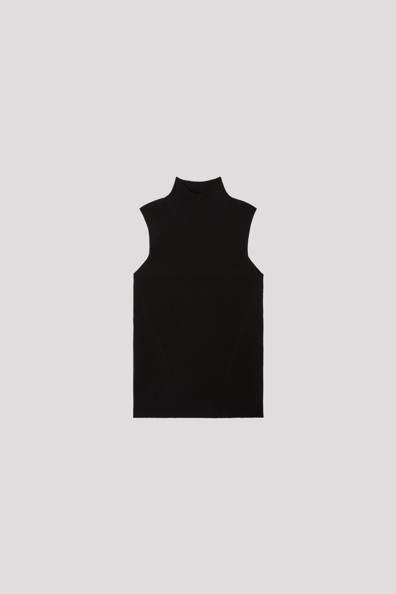 PORTRAIT SLEEVELESS TOP - BLACK
