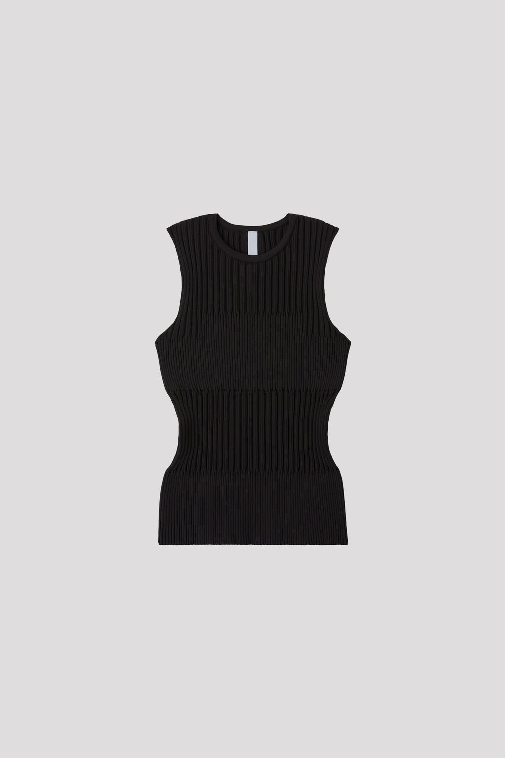 FLUTED SLEEVELESS TOP - BLACK