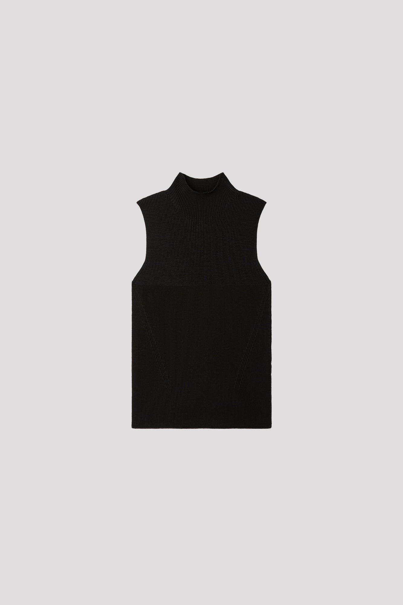 PORTRAIT SLEEVELESS TOP - BLACK