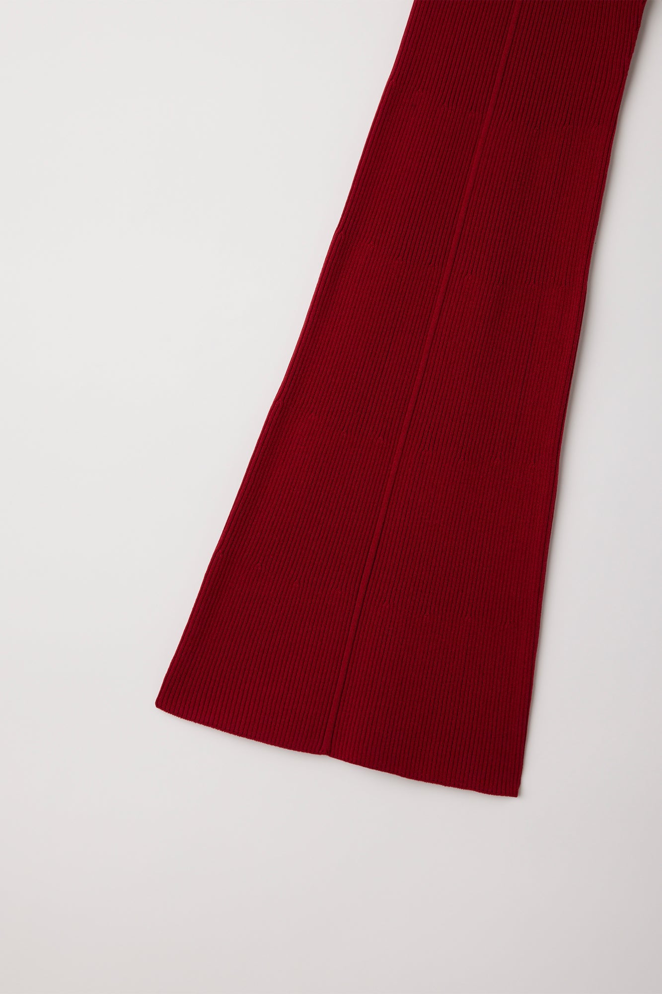 SOFT PORTRAIT TIGHT FLARE PANTS