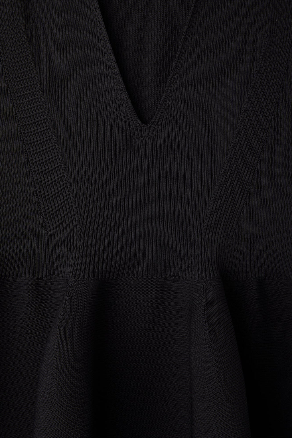 POTTERY V-NECK SLEEVELESS DRESS