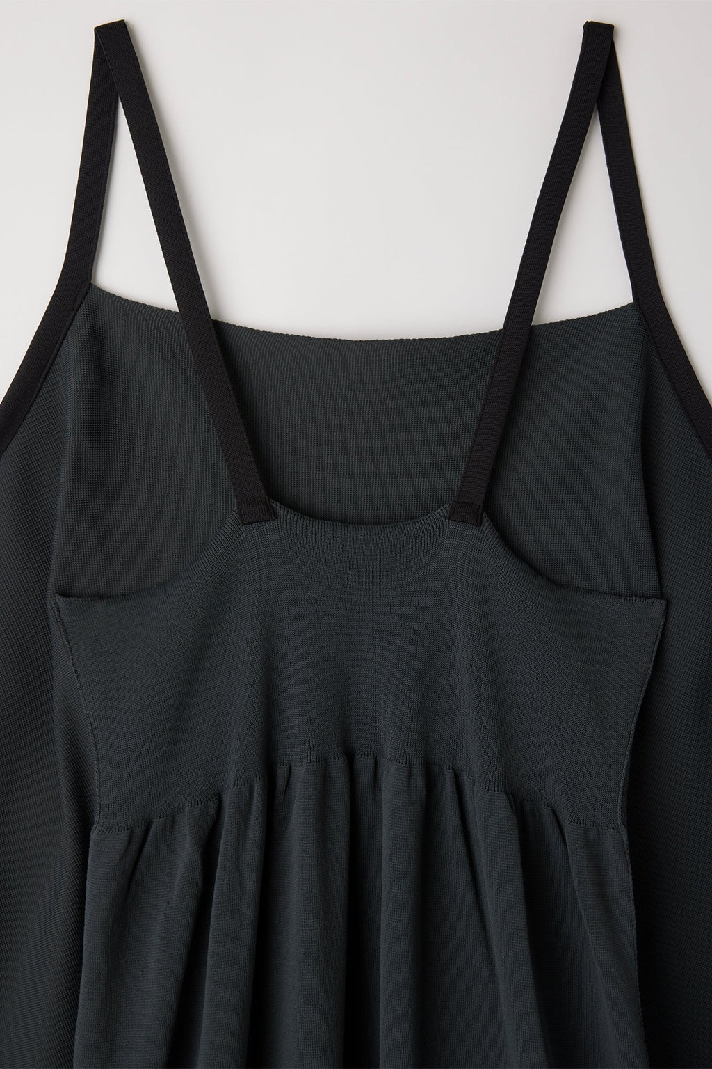 SOFT MILAN APRON ROUND DRESS