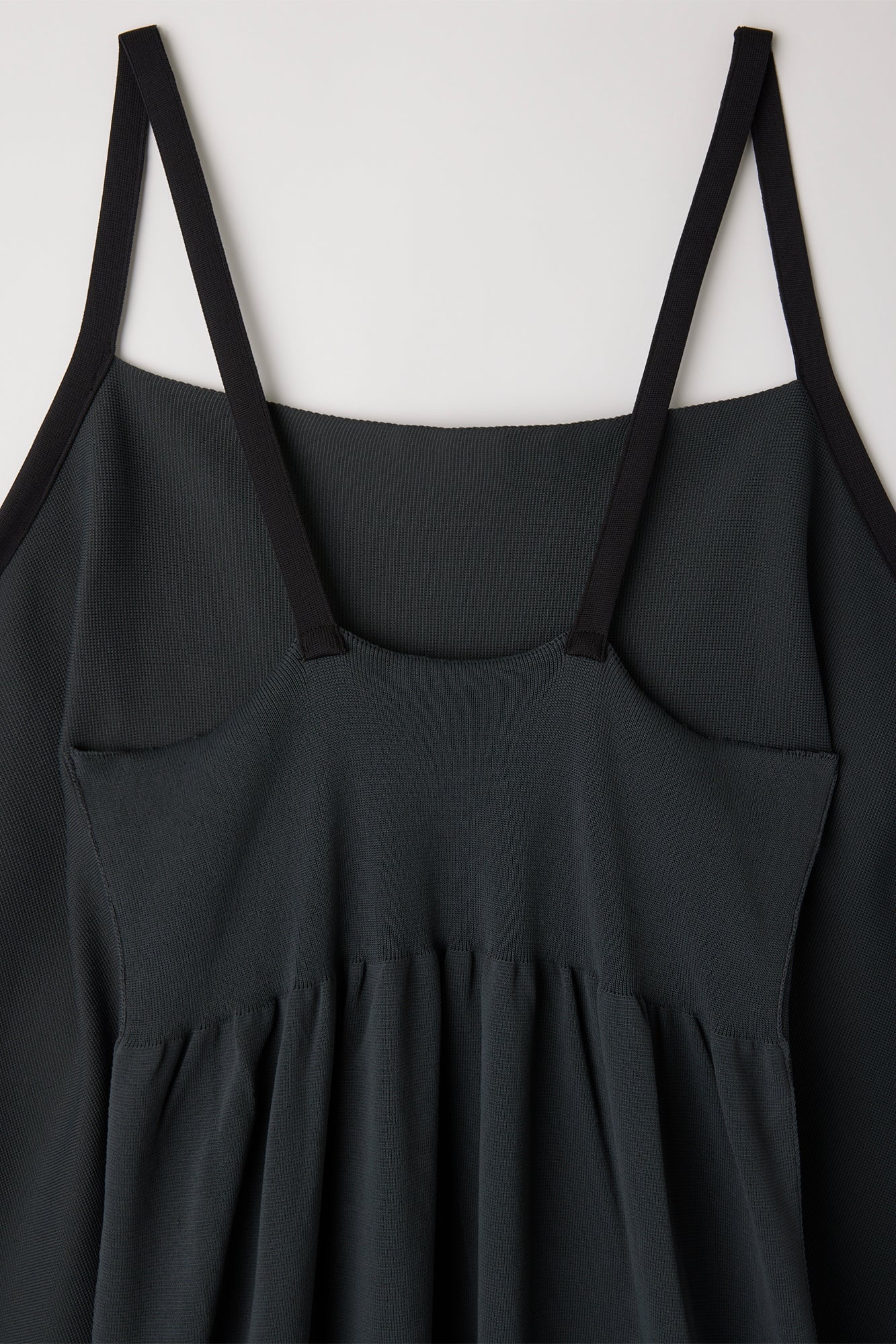 SOFT MILAN APRON ROUND DRESS