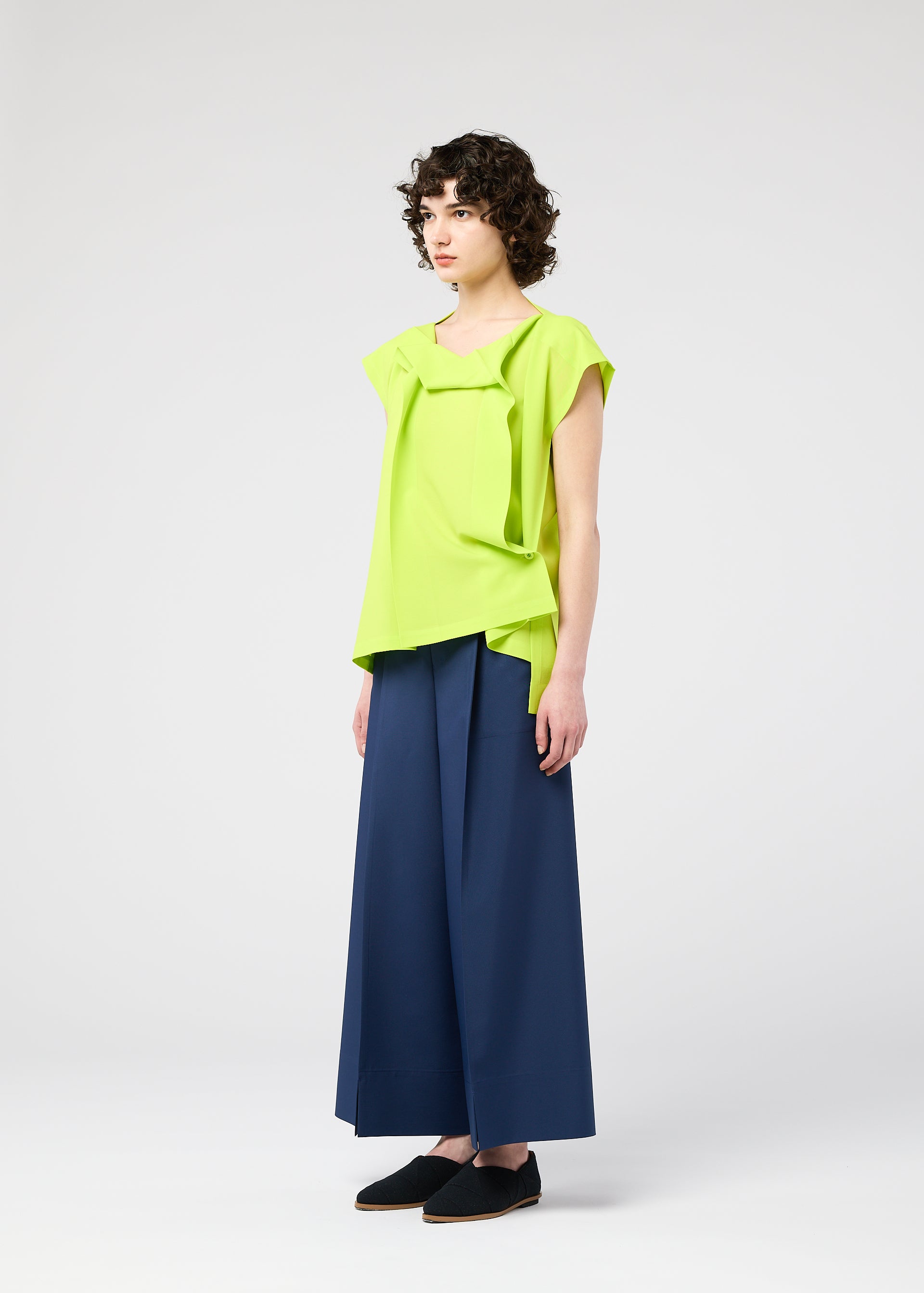 Flat Tuck T