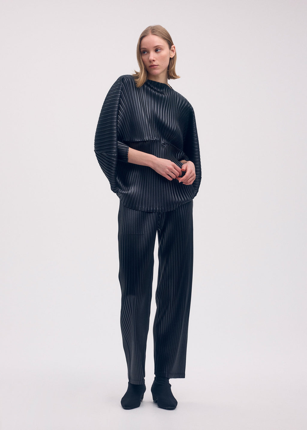 Glossed Metal Pleats