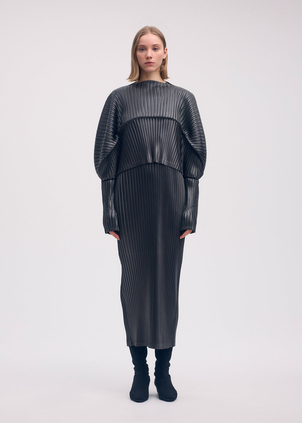 Glossed Metal Pleats
