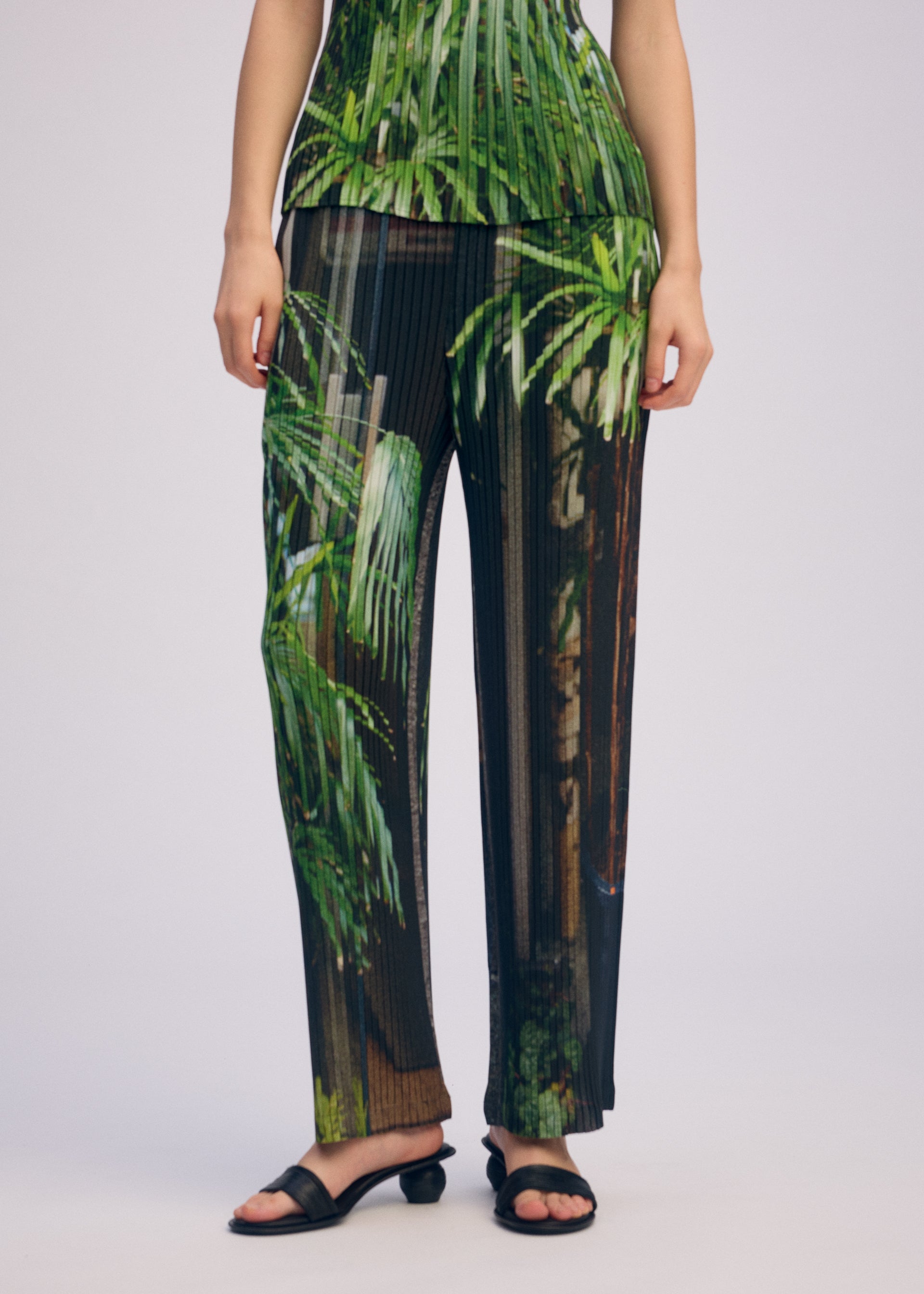 Urban Jungle Pleats