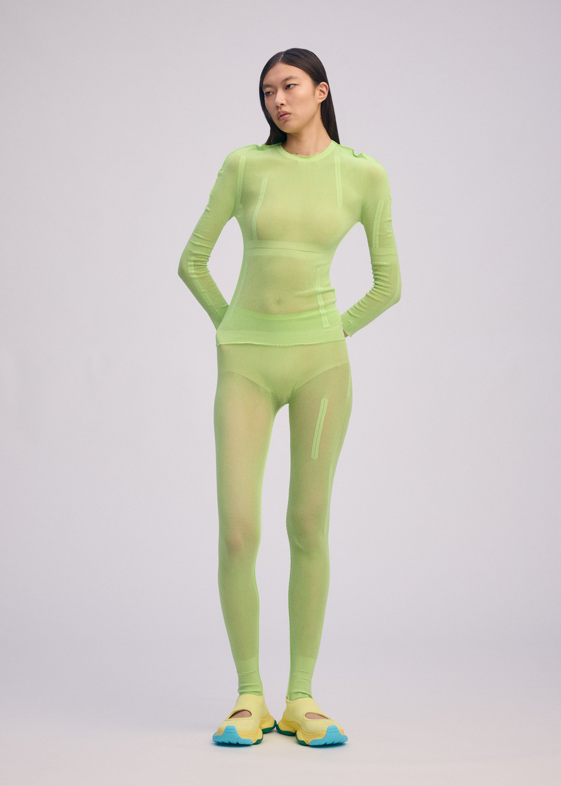 Slits Mesh Ap