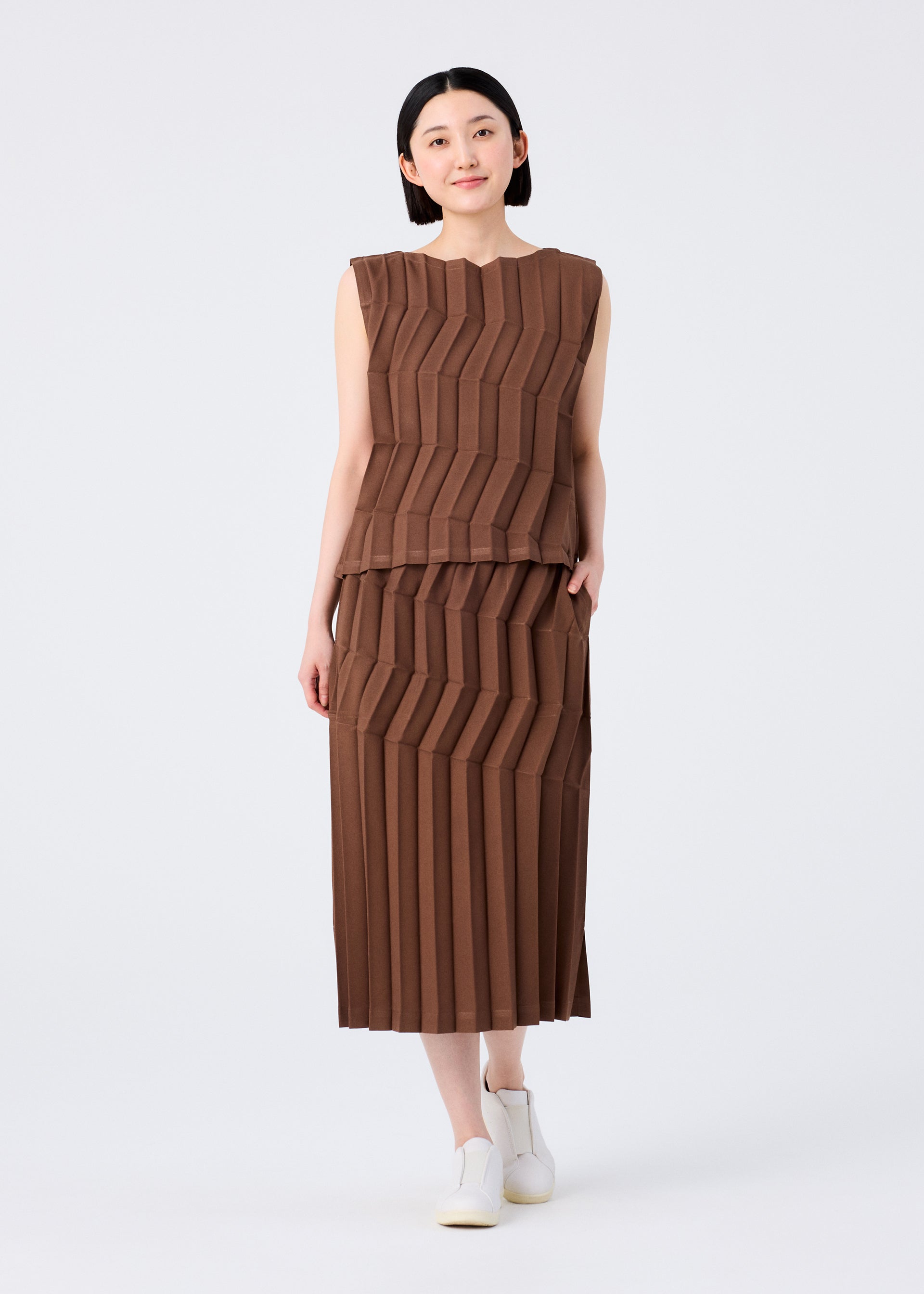 Zig Zag Pleats