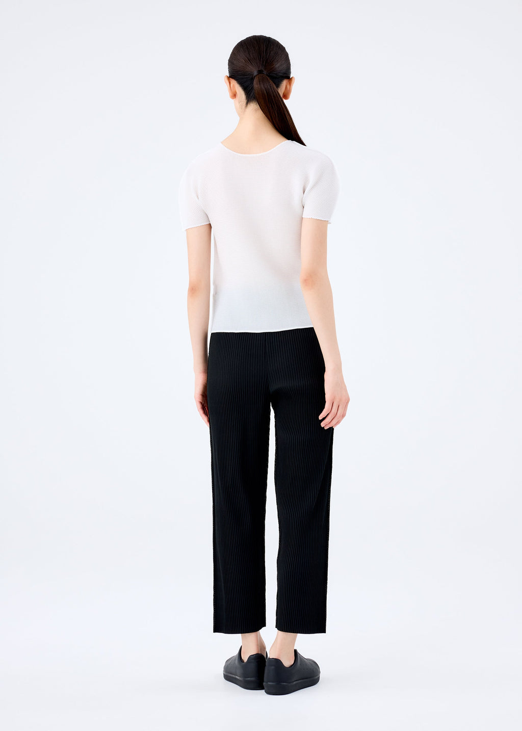 Fine Knit Pleats Black