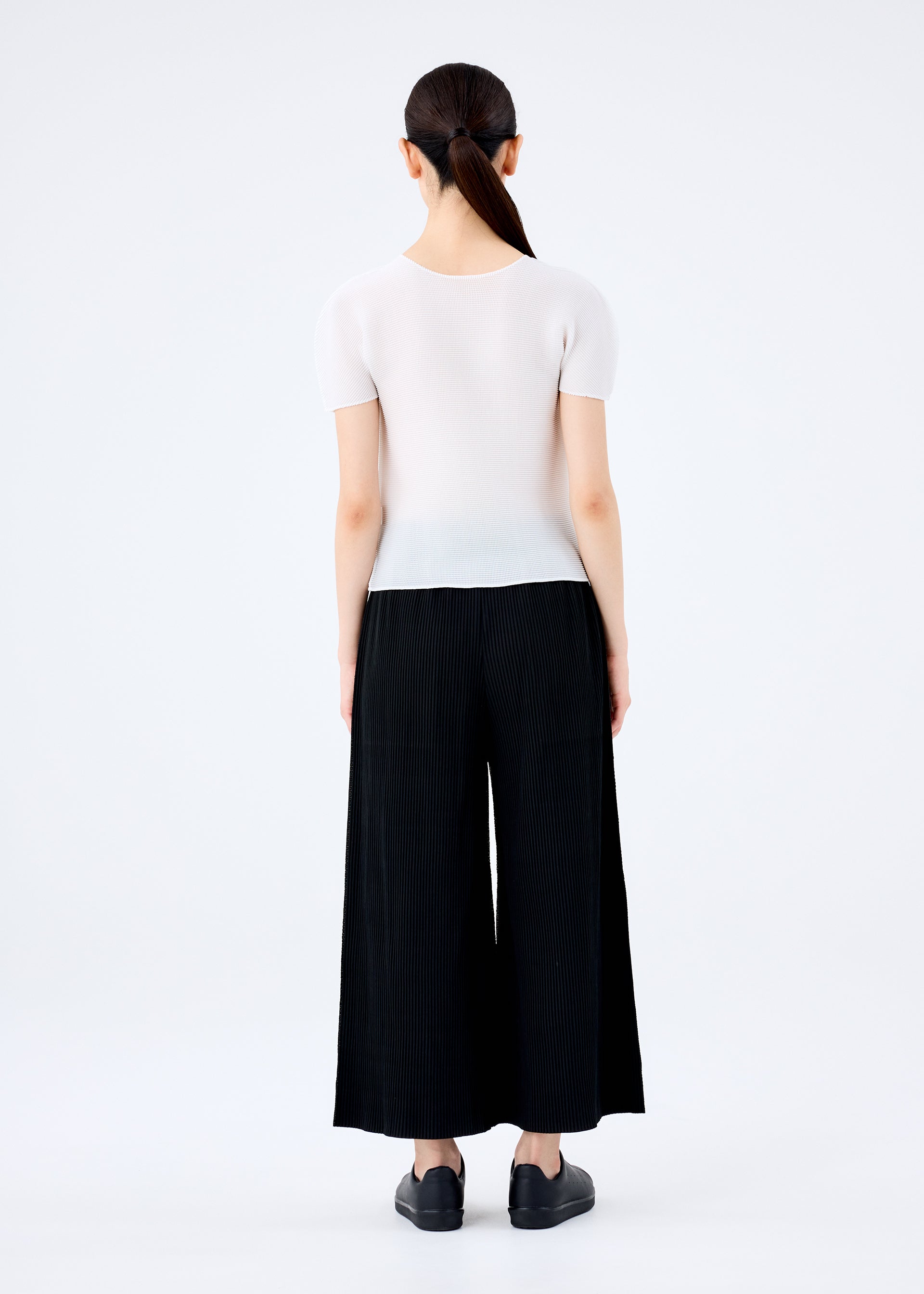 Fine Knit Pleats Black