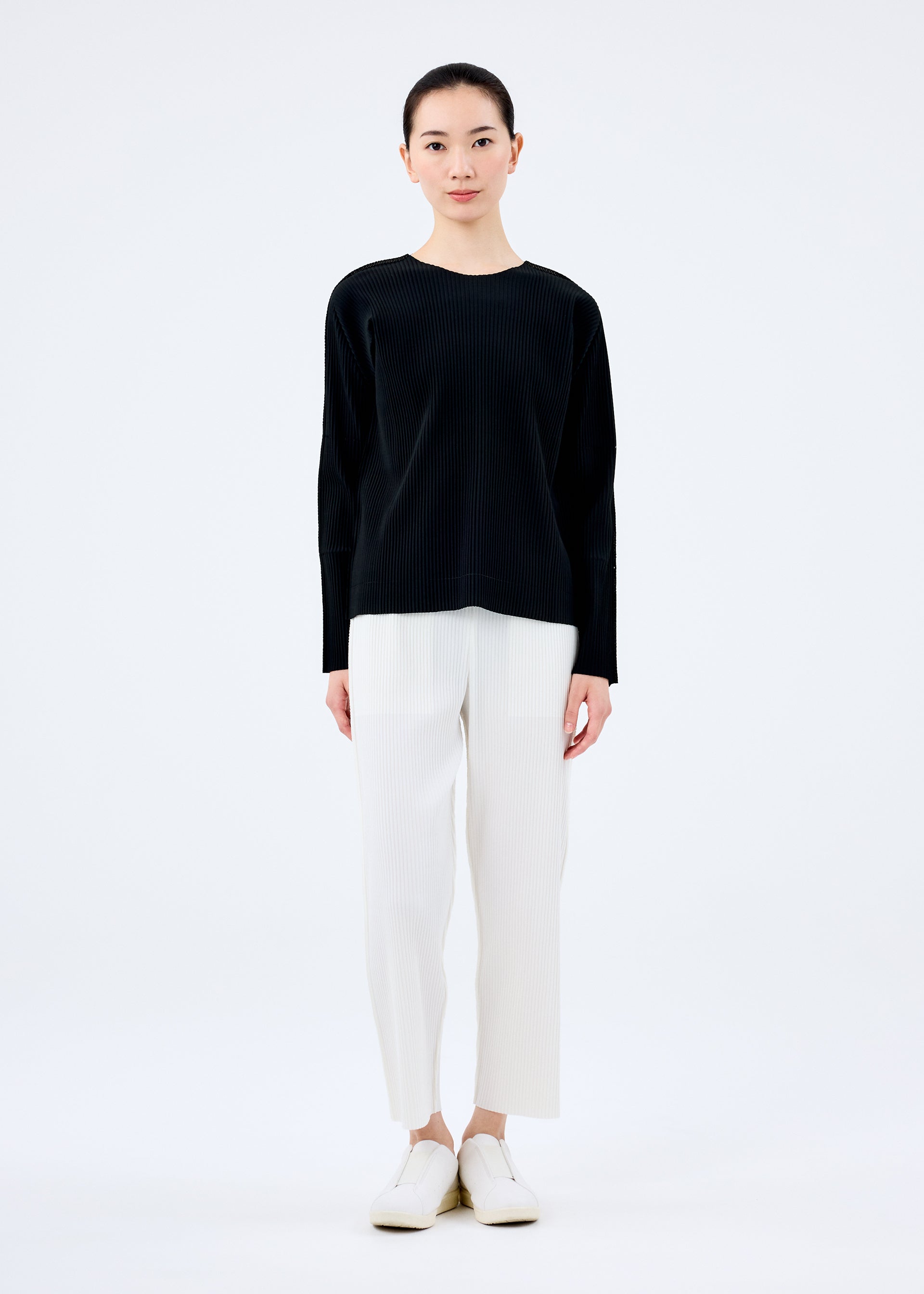 Fine Knit Pleats Black