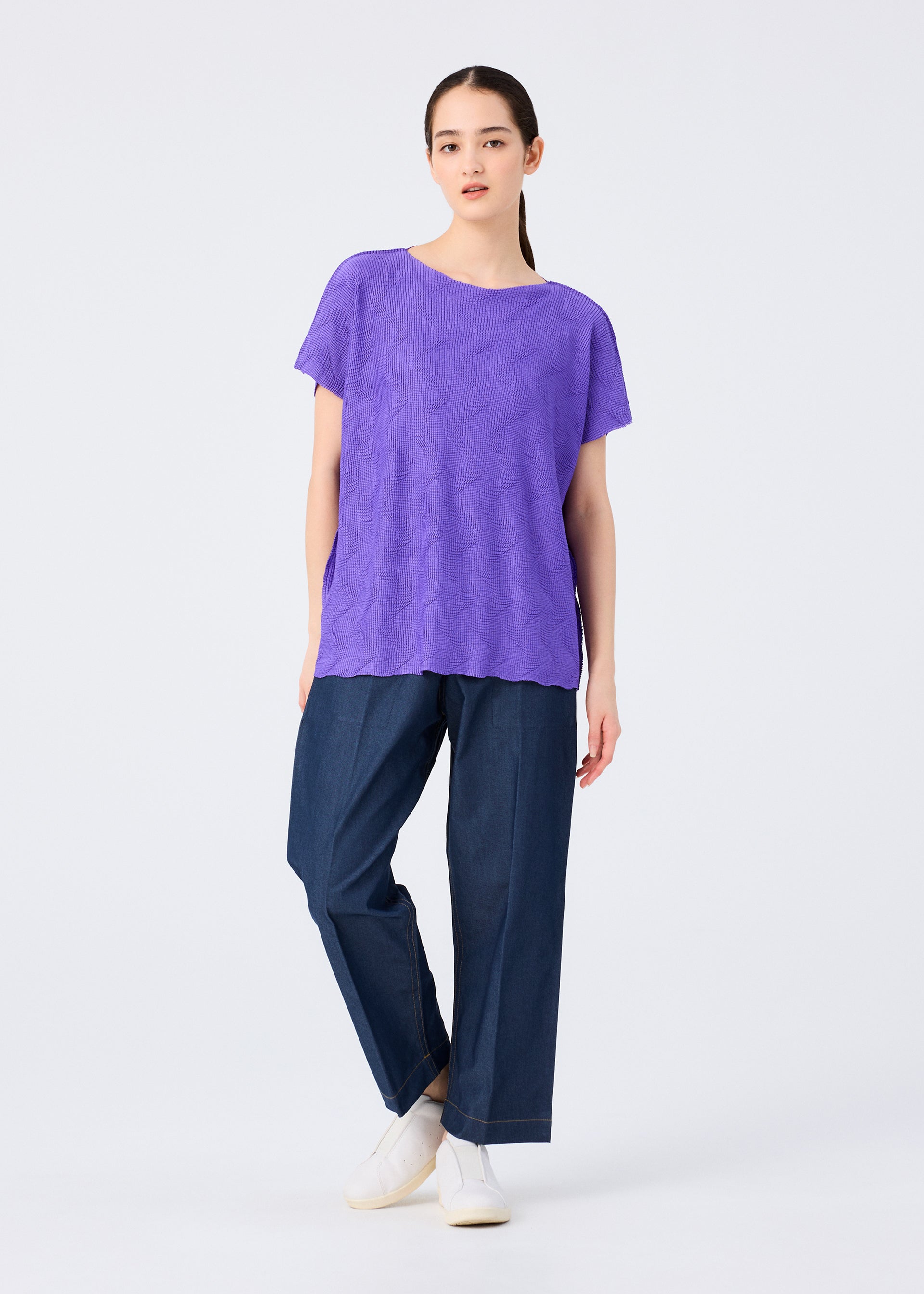 Wave Knit Stretch Pleats