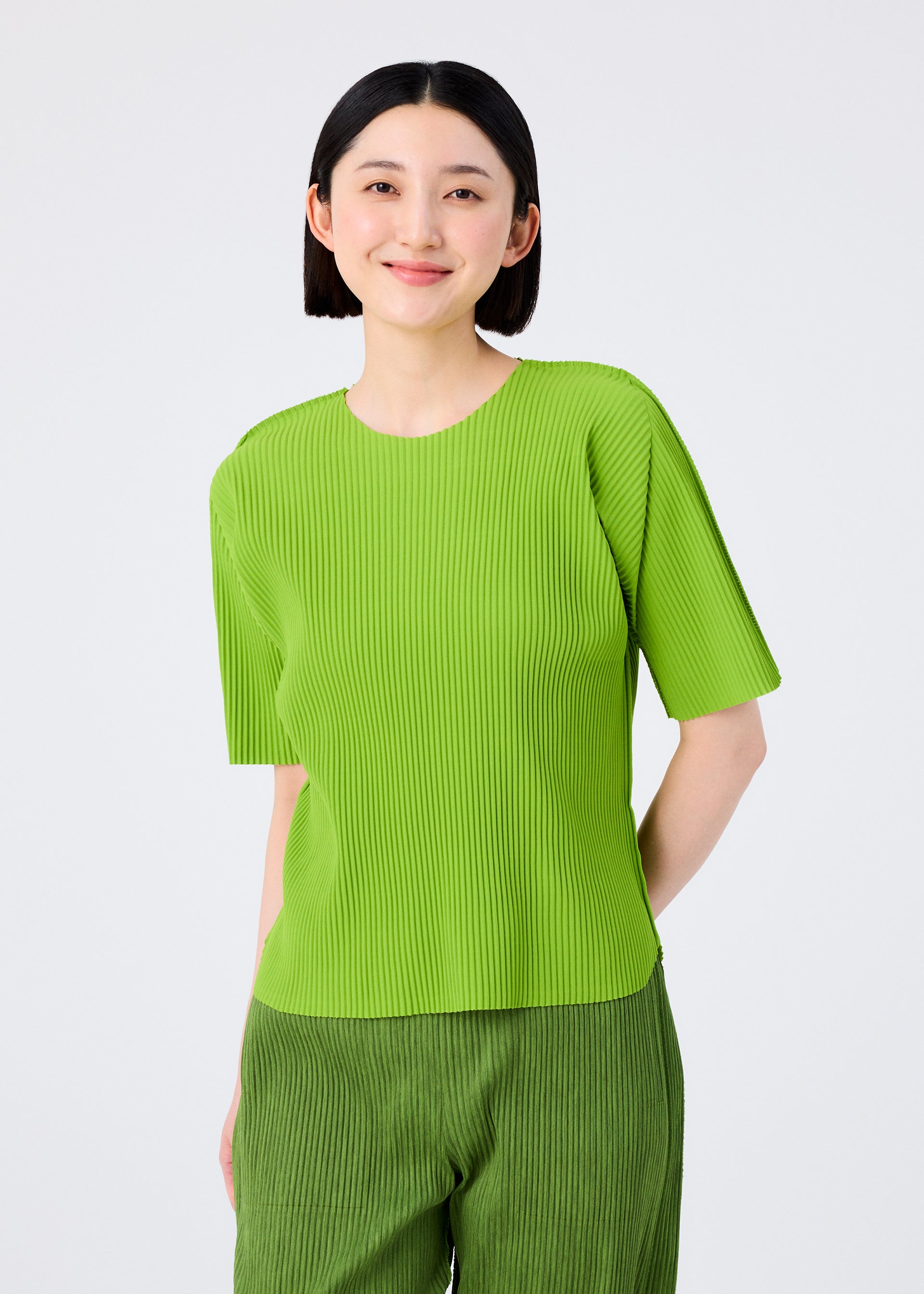Round Pleats