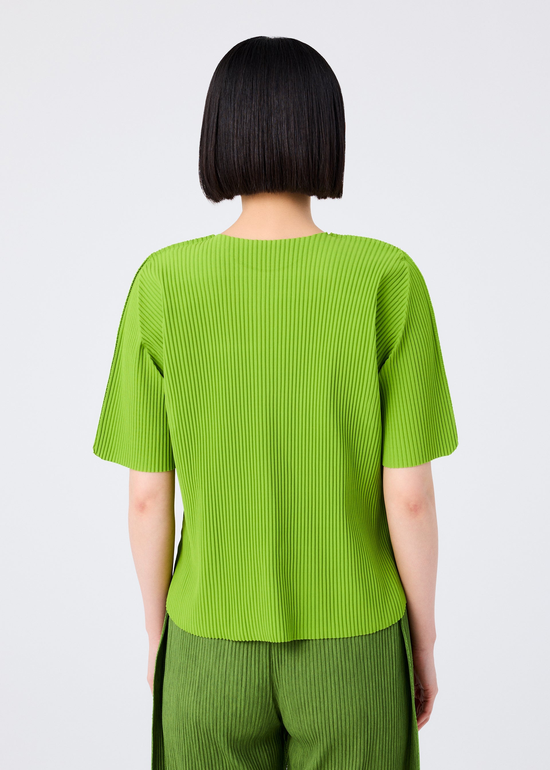 Round Pleats