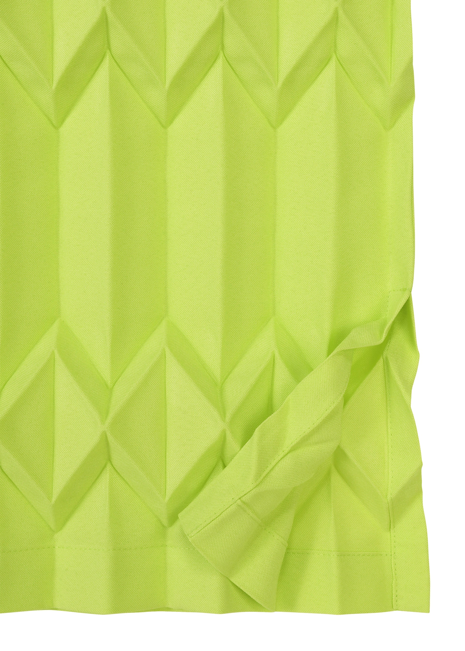 Tree Pleats
