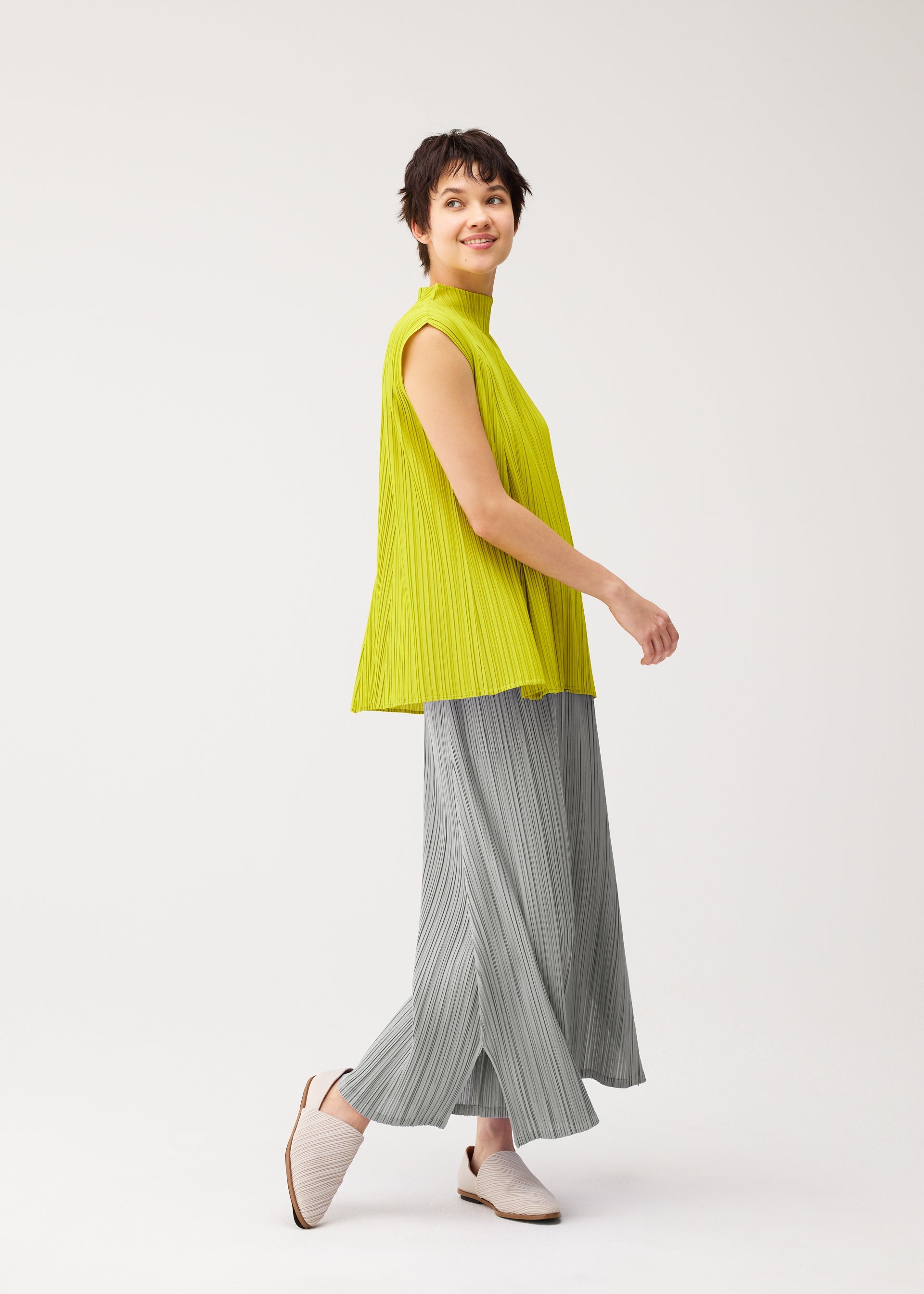Mellow Pleats