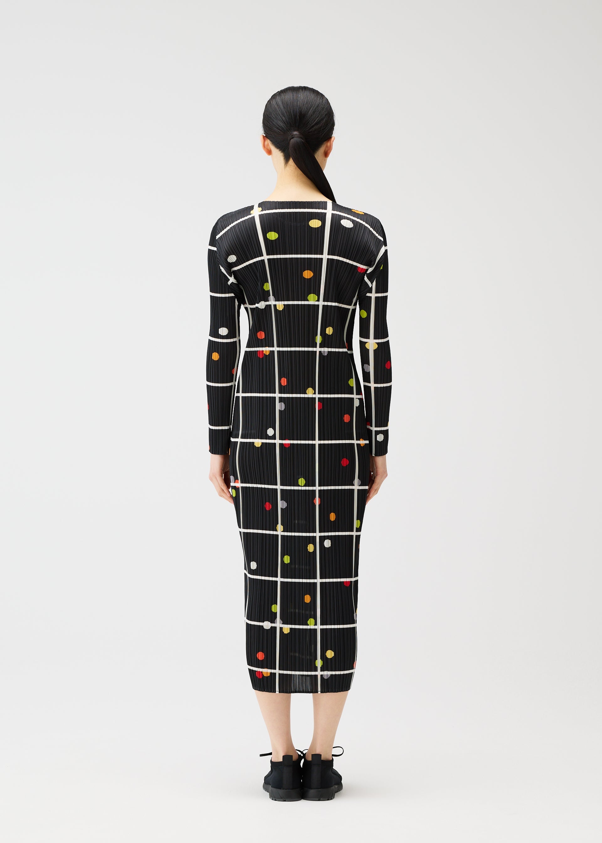 Crossing Dots