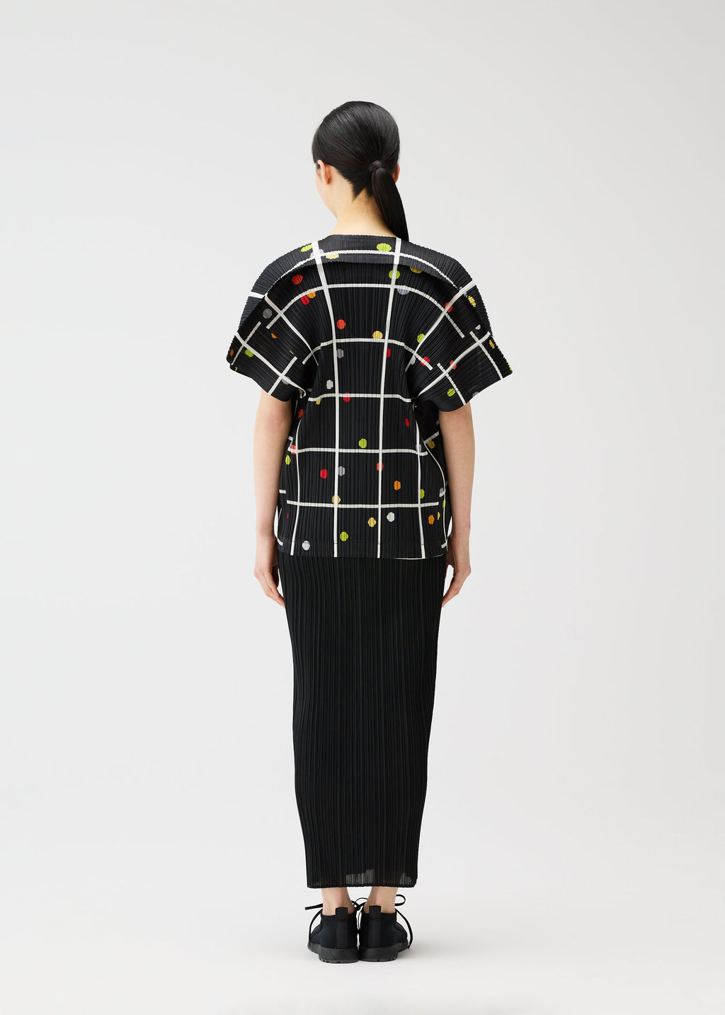 Crossing Dots