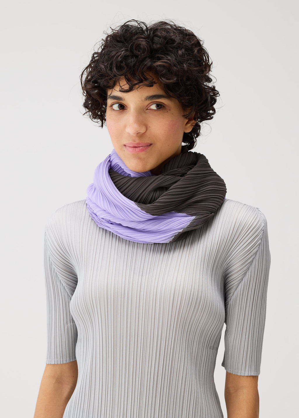 O Scarf April
