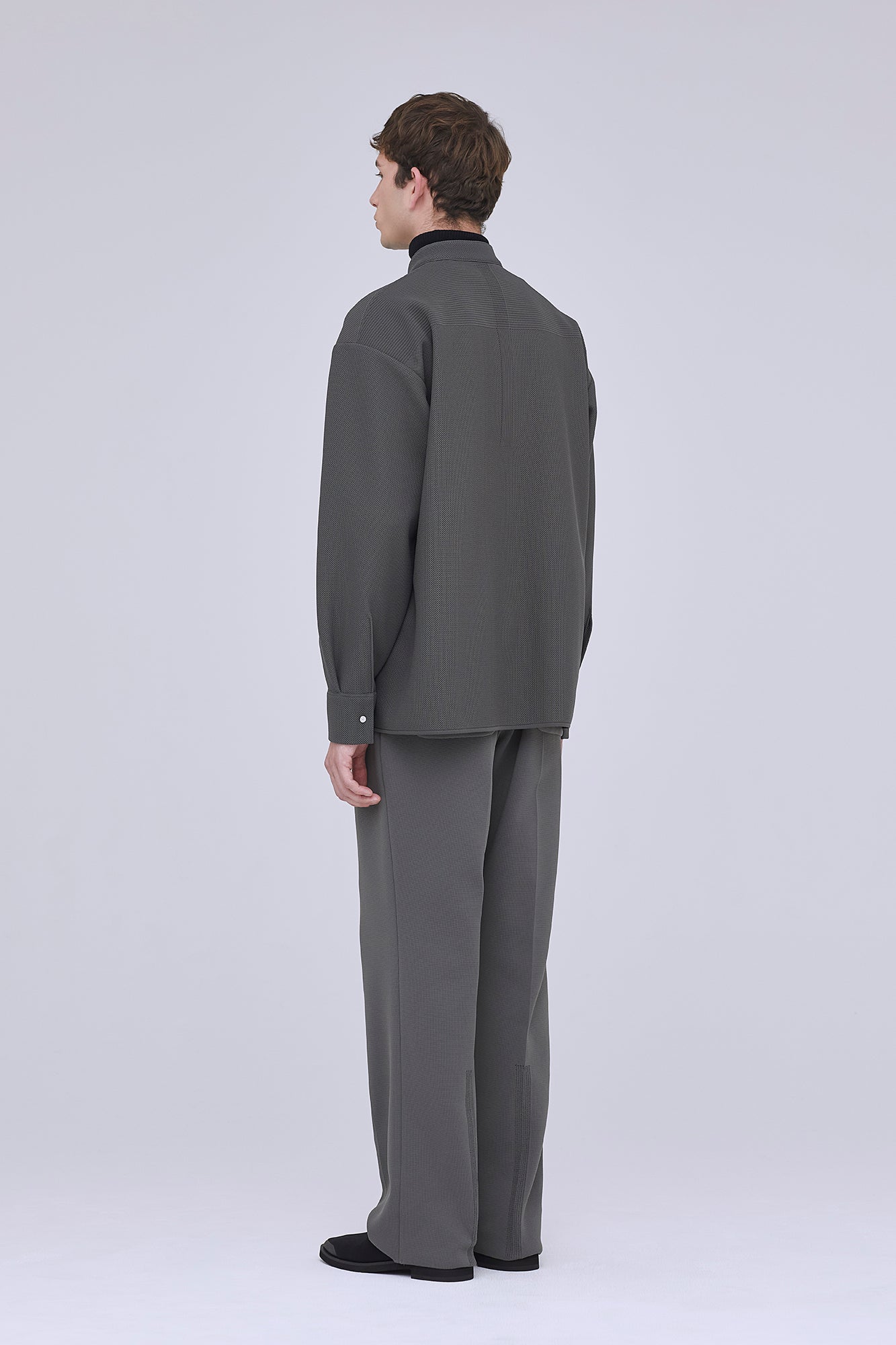 MESH STAND-UP COLLAR COVERED PLACKET SHIRT