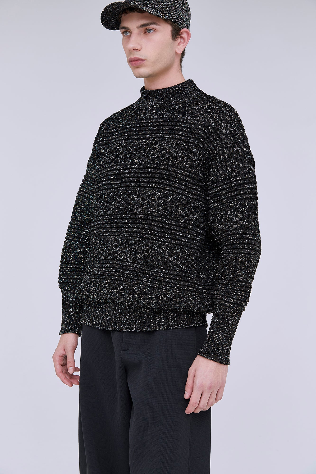 LOW GAUGE GLITTER PULLOVER