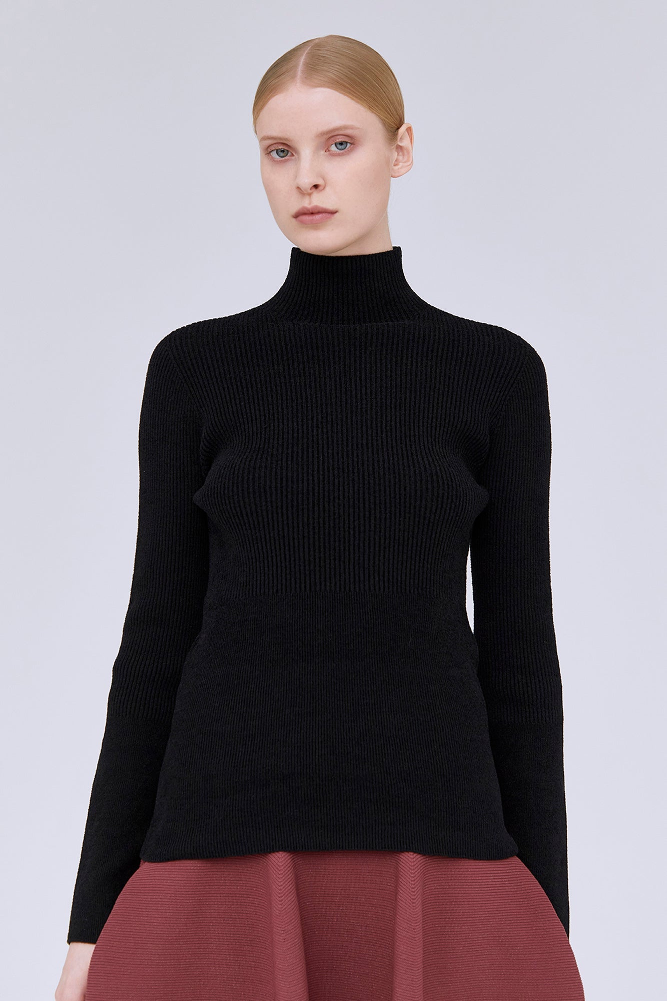 PORTRAIT VELVET MOCKNECK TOP