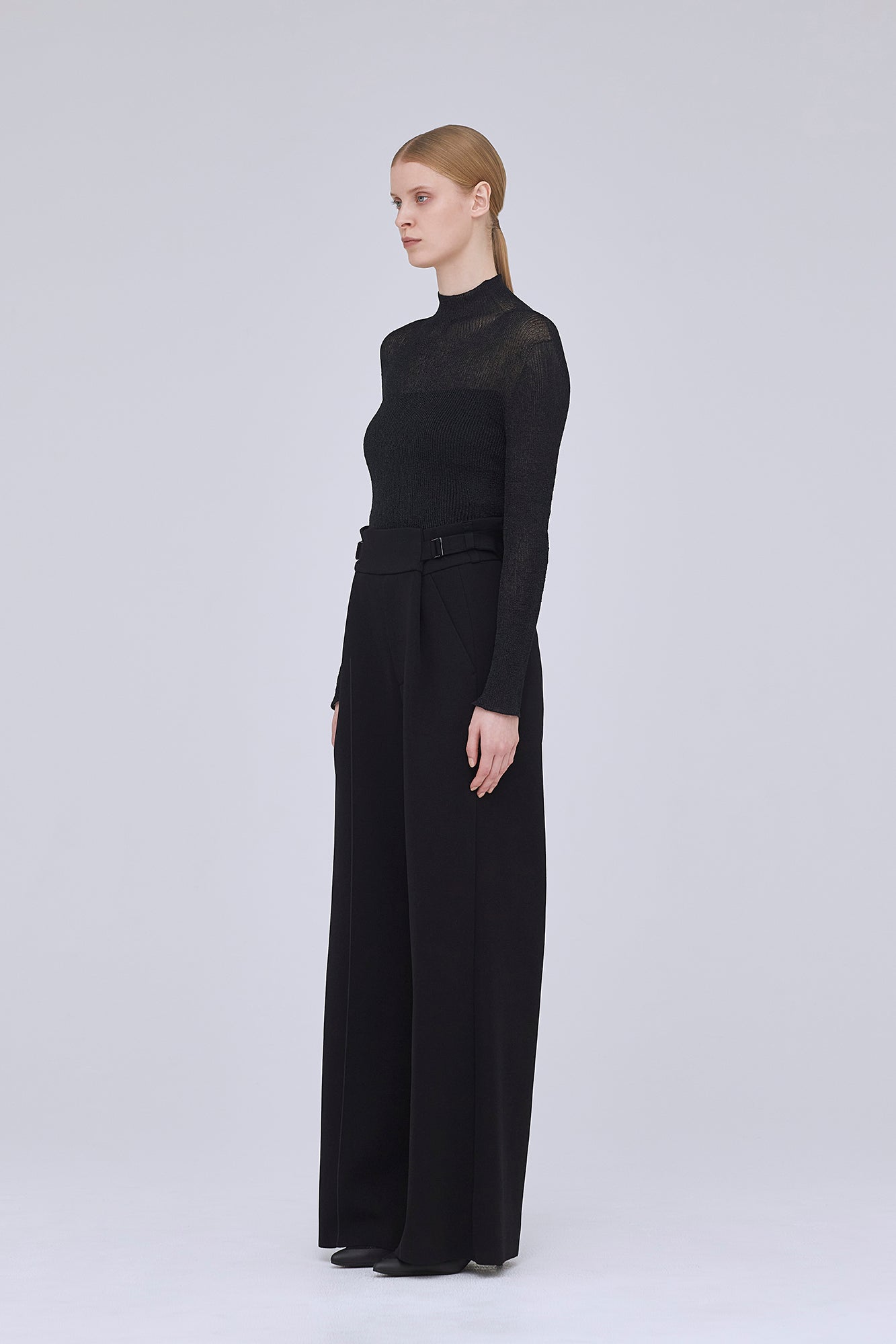 RIB LUCENT GLITTER MOCKNECK TOP
