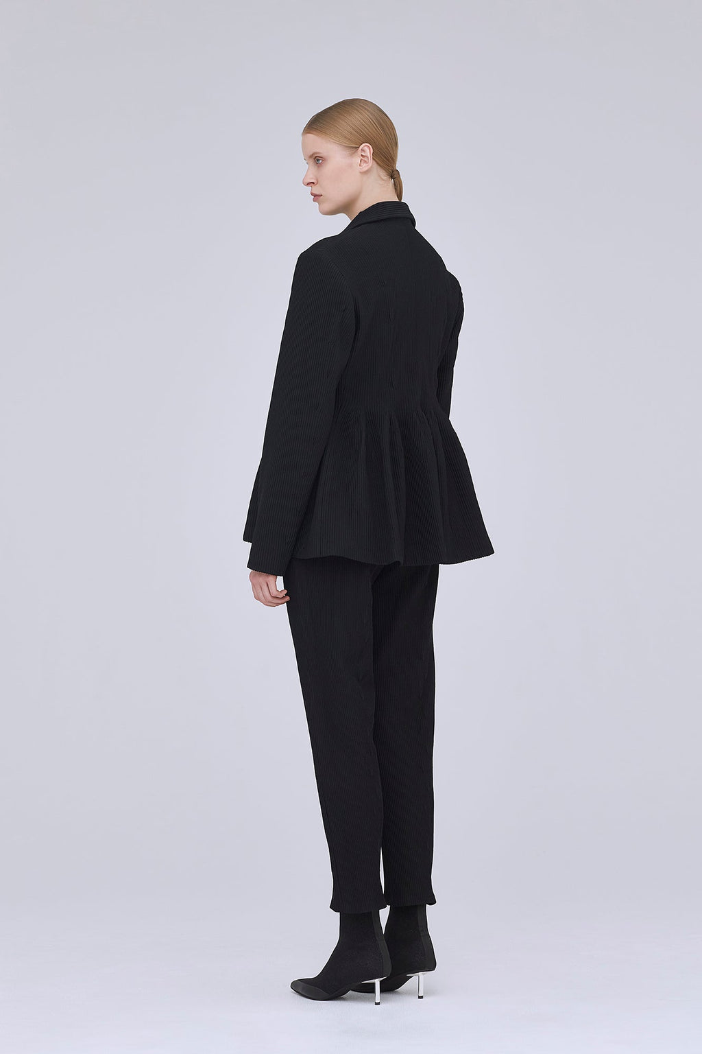 HYPHA TAILORED FLARE JACKET