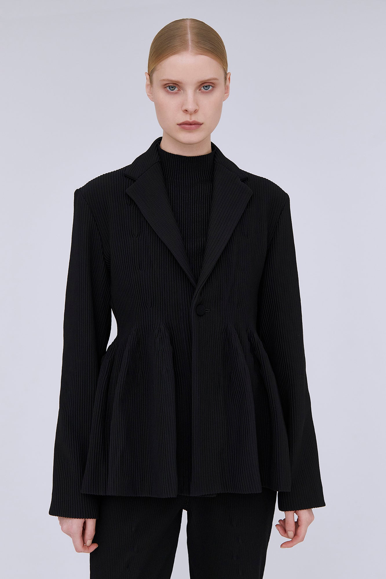 HYPHA TAILORED FLARE JACKET