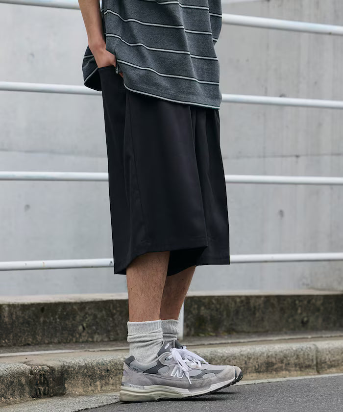 1-Tack Baggy Silhouette Slacks Short Pants