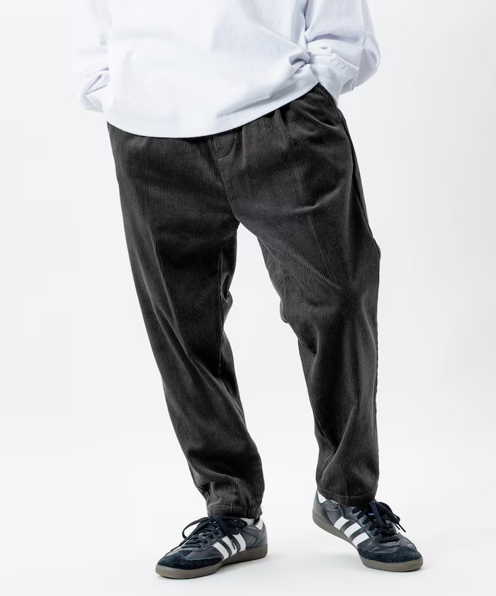 Basic Silhouette Corduroy Easy Pants 【Limited Edition】