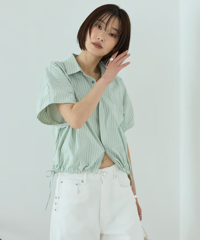 Switch Short Sleeve Hem Code Blouse
