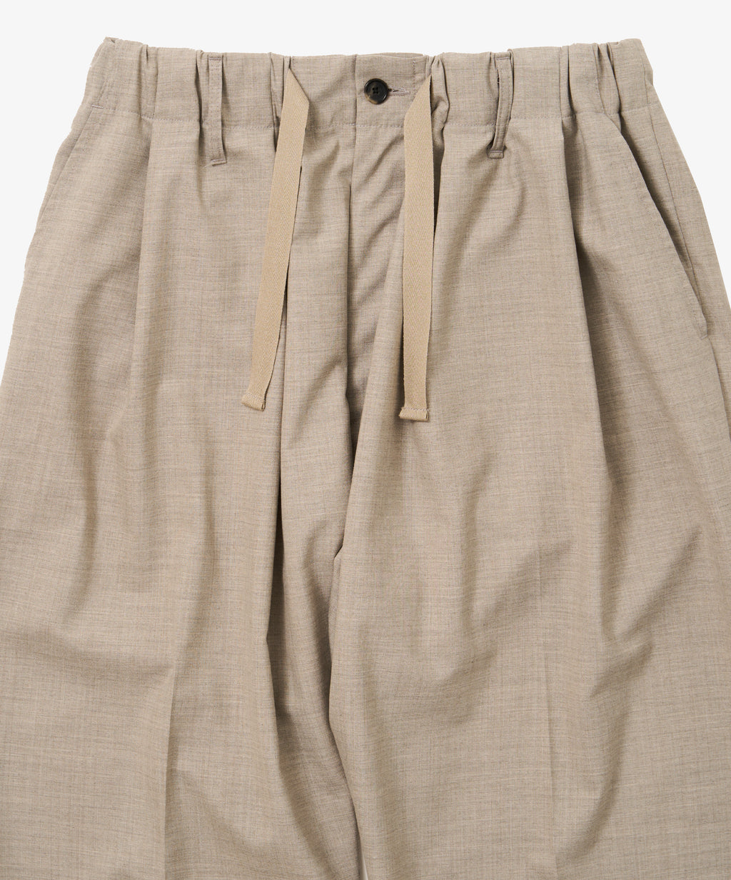 baggy trousers gray