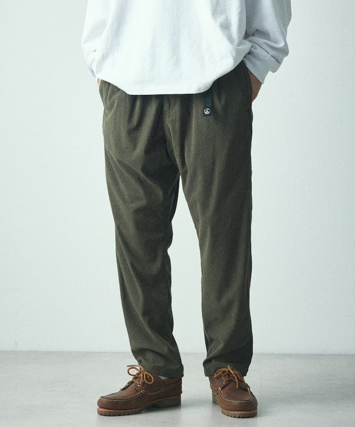 Basic silhouette corduroy climbing pants / tapered silhouette [limited edition]