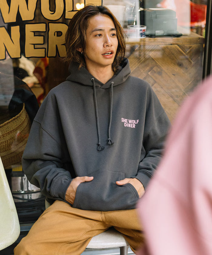 SHE WOLF DINER x FREAK'S STORE/She Wolf Diner Limited Edition Big Silhouette Back Print PO Parker/Hoodie/CAR 【Limited Edition】