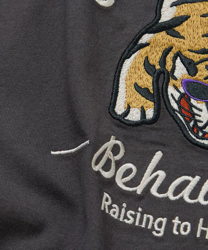 Big Silhouette Design Back Embroidery Crew Neck T-Shirt / TIGER 【Limited Edition】