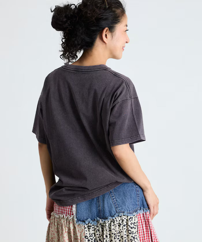 V Gazette Vintage-Like T-Shirt