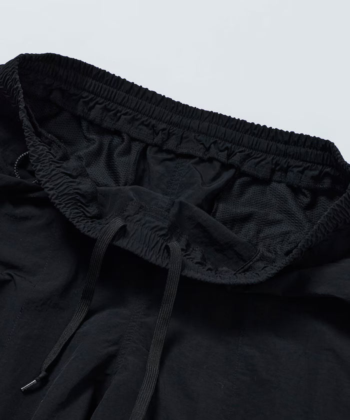 Nylon Medium Length Baggy Shorts