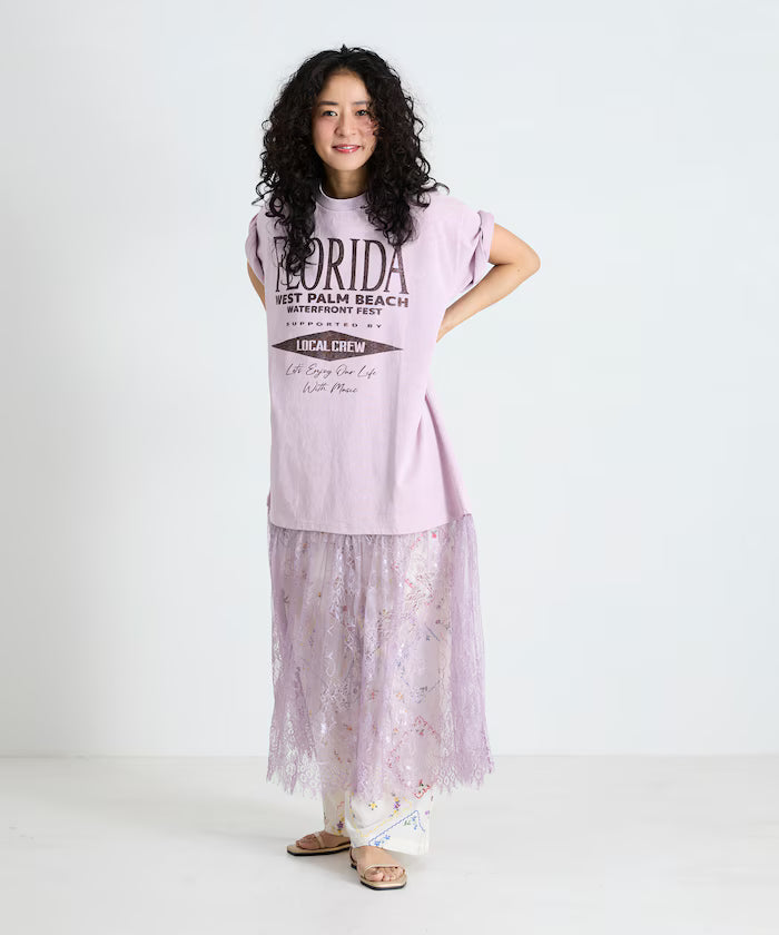 T-shirt lace docking one-piece