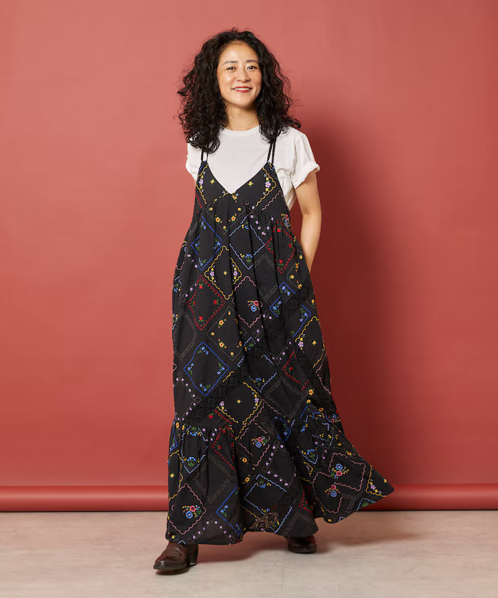 Flower Handkerchief Embroidered Camisole Dress - Black