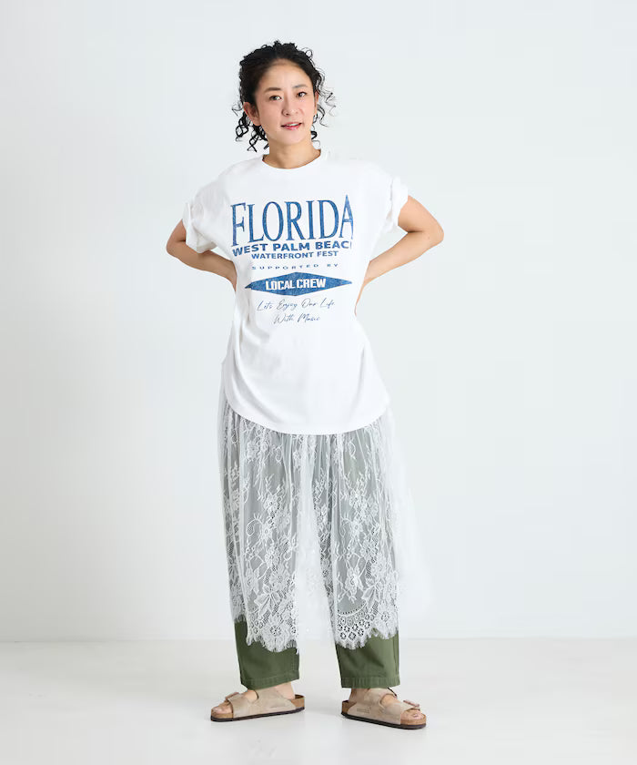 T-shirt lace docking one-piece