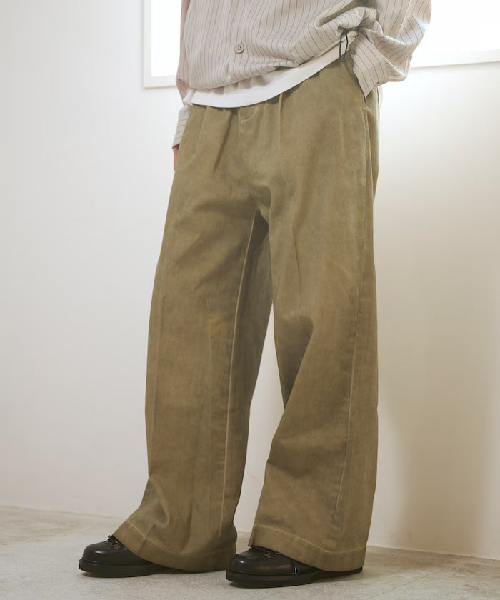 Fade processing cotton tuck wide pants