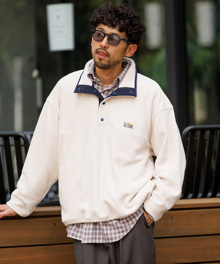 Big Silhouette One Point Logo Fleece Snap Button Spindle Pullover