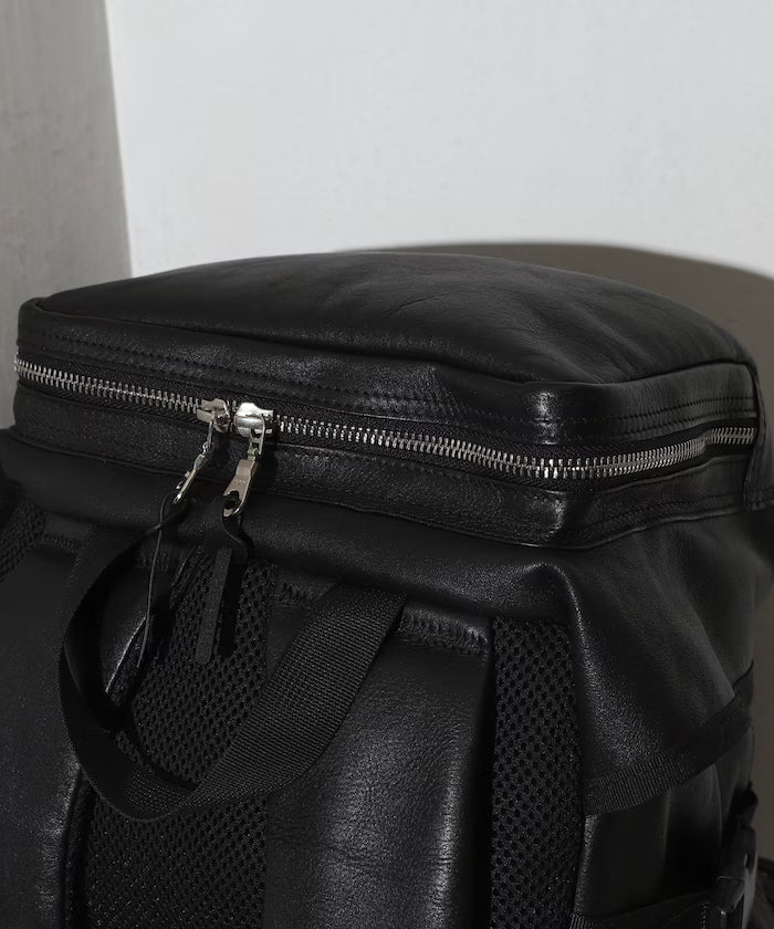 Leather Backpack L / Leather Backpack / Cowhide / Water-repellent Leather / with PC Sleeve