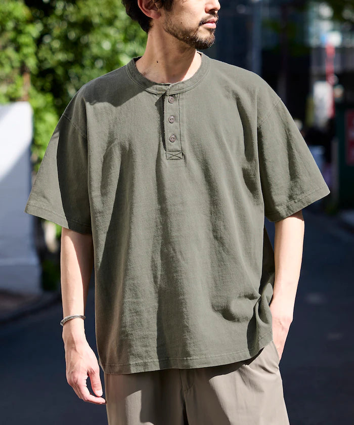 HEAVY WEIGHT/Pigment Short Sleeve Henley Neck T-Shirt/10.5 ounces