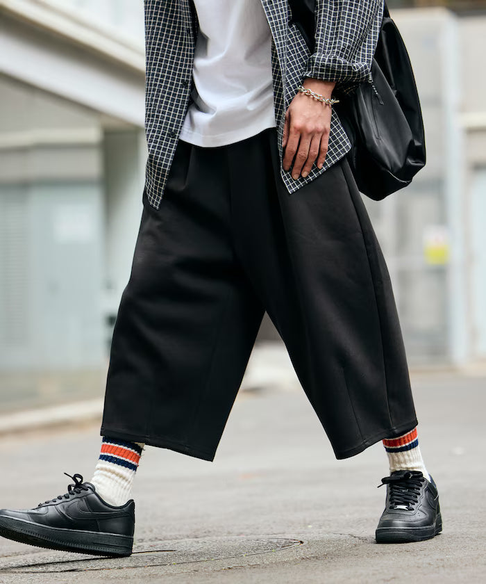 Limited Release Wide Silhouette Cool Touch Quarter-Length Sweatpants Contact Cooling